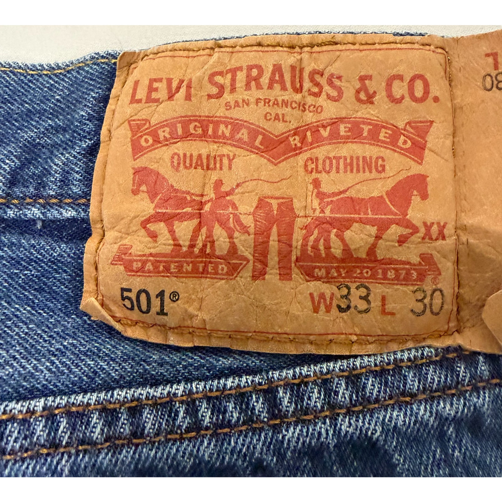 Levi's 501 Original Fit Button Fly Jeans Men's 33x30 Blue Straight Leg - Picture 4 of 7